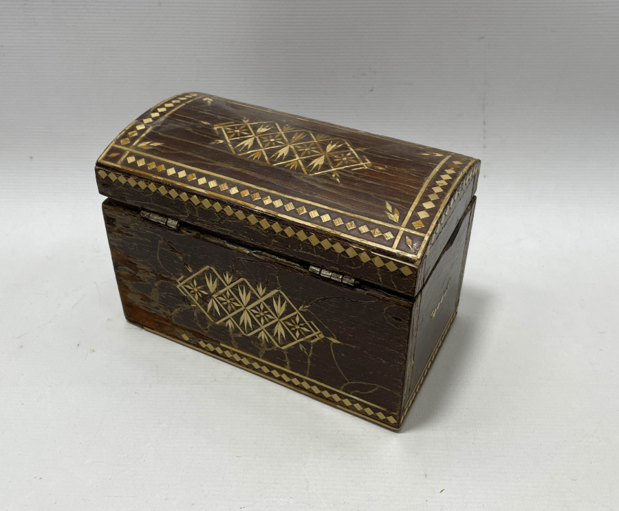 TAMAMI EL YAPIMI SAMAN ÇÖPÜNDEN YAPILMIŞ KAPAKLI KUTU