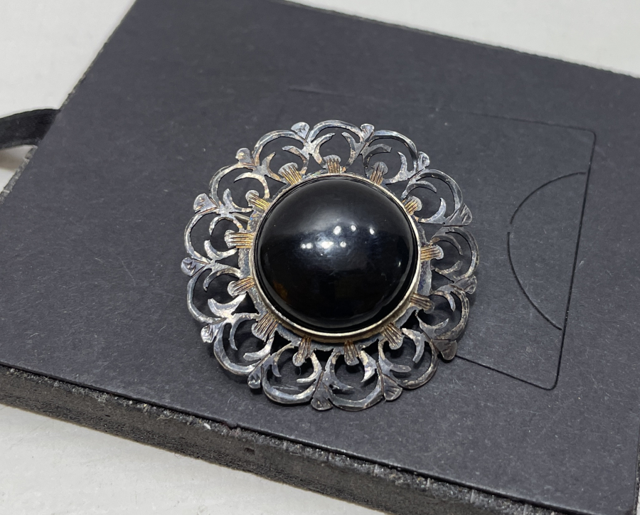 TESTERE VE KALEM İŞÇİLİKLİ OLTU TAŞLI ÖZEL YAPIM GÜMÜŞ BROŞ