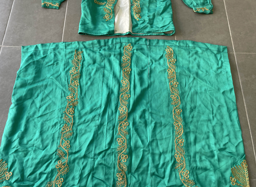 ÜZERİNDE AY YILDIZ VE OSMANLI DEVLET ARMASI BULUNAN OSMANLI DÖNEMİ AĞIR TAKIM