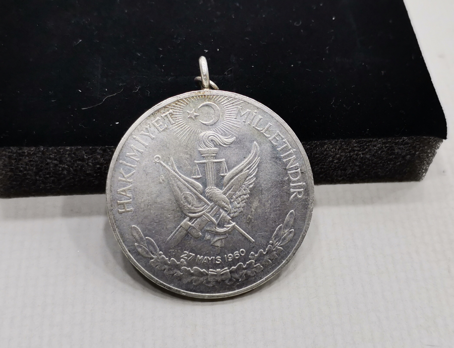 27 MAYIS 1960 HATIRASI ASKERİ DARBE PARASI