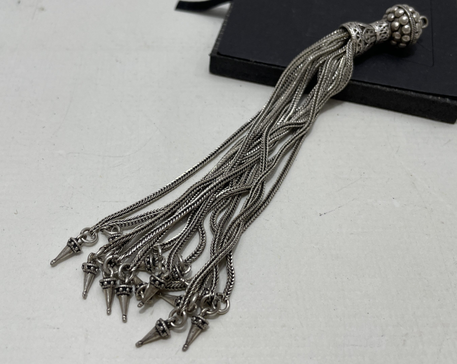 BÜYÜK BOY GÜMÜŞ TESPİH PÜSKÜLÜ