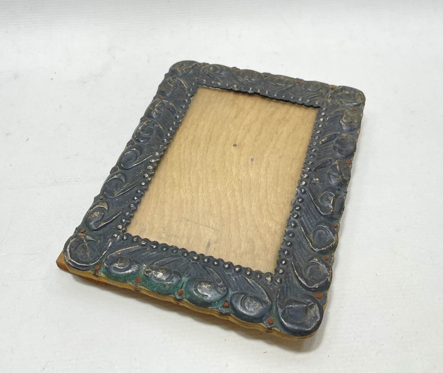 KABARTMA İŞÇİLİKLİ NADİR ANTİKA BÜYÜK BOY GÜMÜŞ ÇERÇEVE