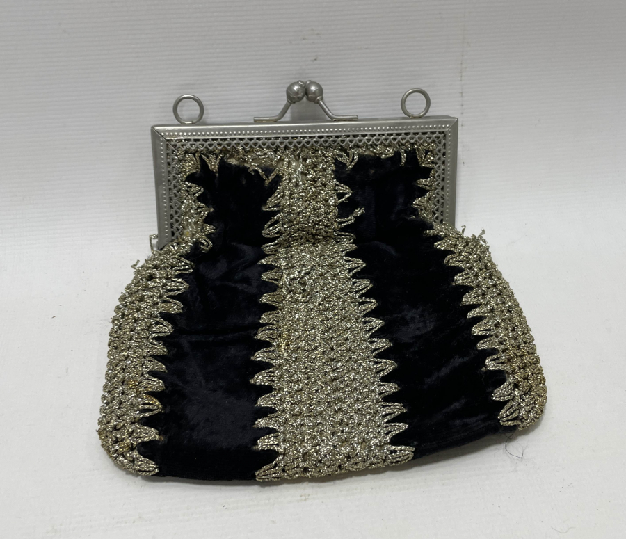 OSMANLI DÖNEMİ SIRMA İŞÇİLİKLİ ÇOK NADİR GECE ÇANTASI