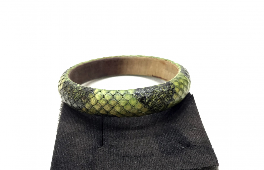 YILAN DERİSİNDEN MAMUL NADİR ANTİKA BİLEZİK