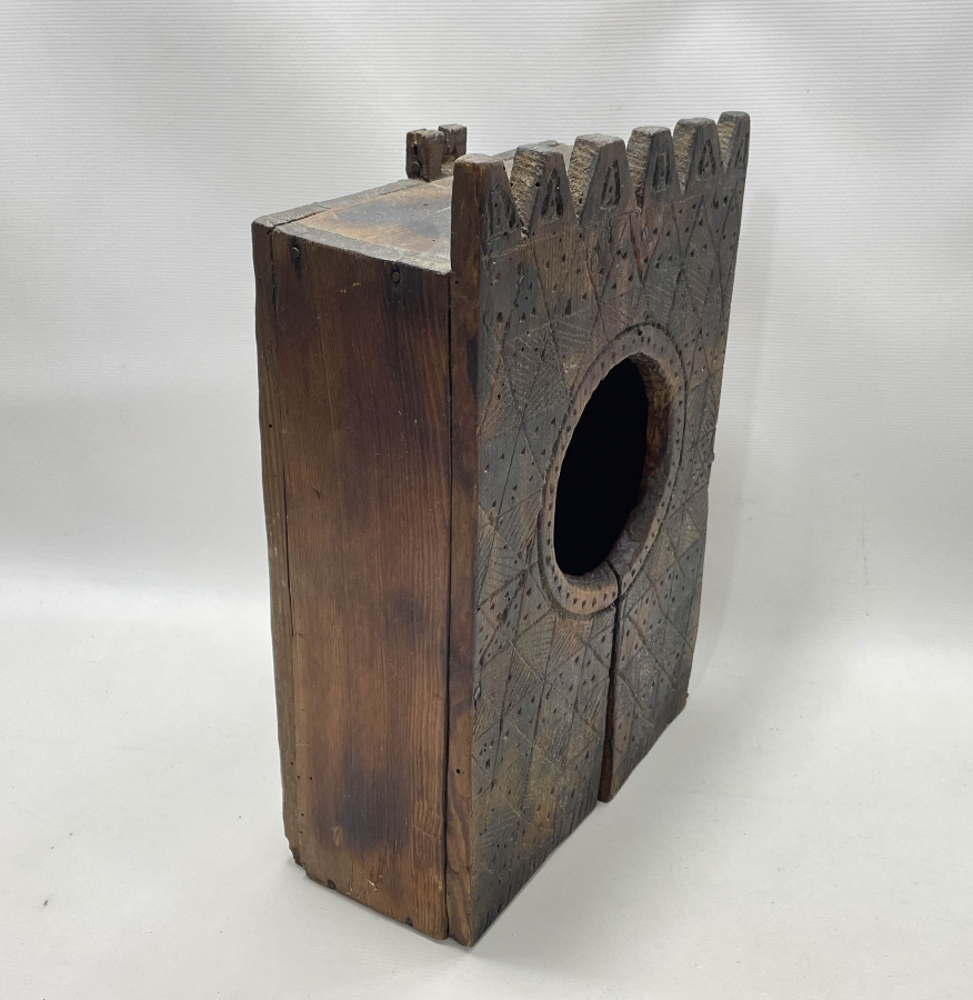 ÜZERİ İŞLEMELİ OSMANLI DÖNEMİ NADİR AHŞAP KUŞ YUVASI