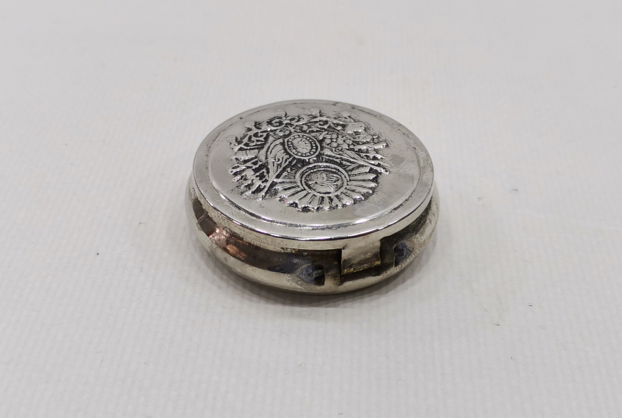 ÜZERİNDE OSMANLI DEVLET ARMASI ARMASI BULUNAN NADİR ENFİYE KUTUSU