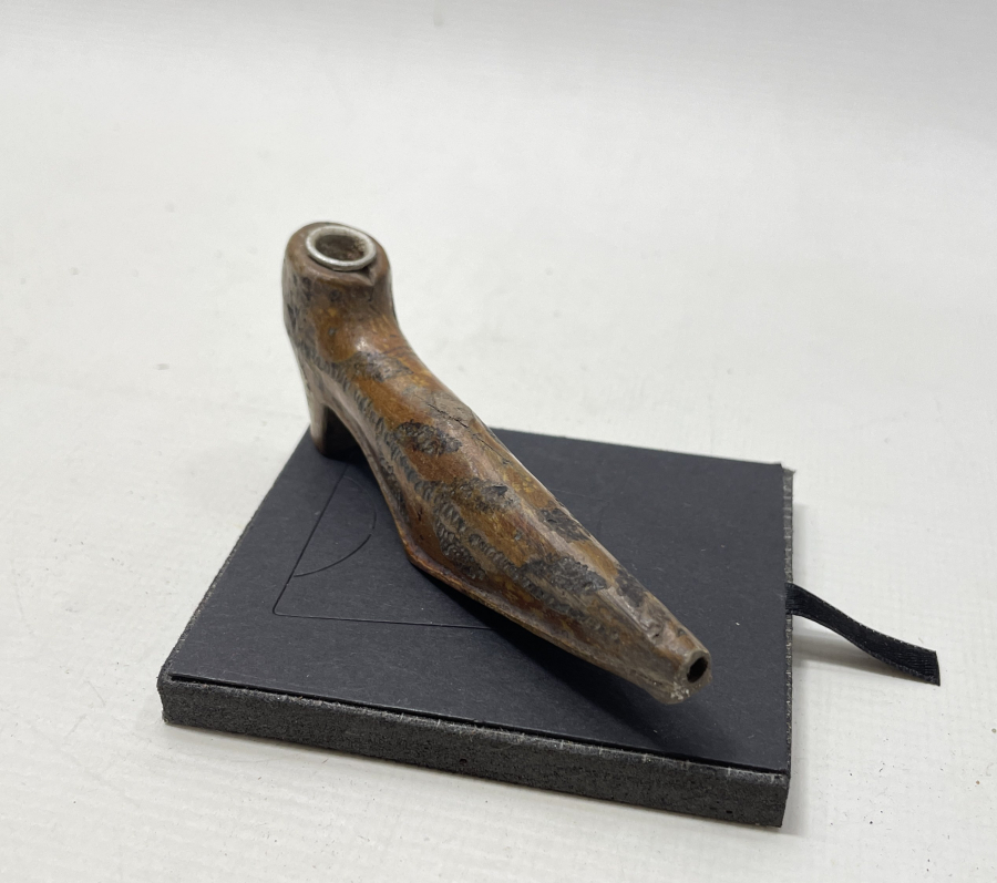 ÇİZME FORMUNDA EL İŞİ ANTİKA SİGARA AĞIZLIĞI