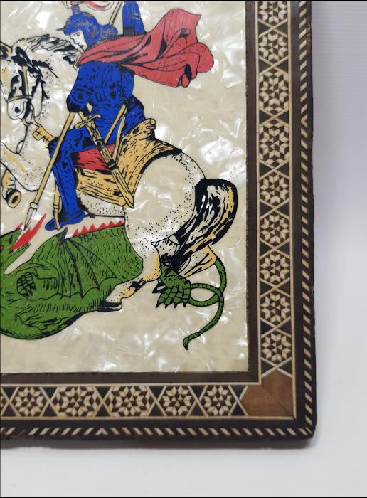 ANTİKA, MARKÜTERİ İŞÇİLİKLİ, EJDERHA ÖLDÜREN AZİZ TEMALI, ÜZERİ DUA YAZILI SEDEF PANO