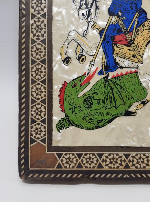 ANTİKA, MARKÜTERİ İŞÇİLİKLİ, EJDERHA ÖLDÜREN AZİZ TEMALI, ÜZERİ DUA YAZILI SEDEF PANO