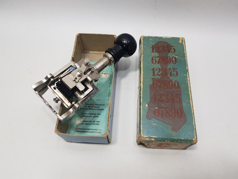 KUTUSUNDA ANTİKA NUMARATÖR