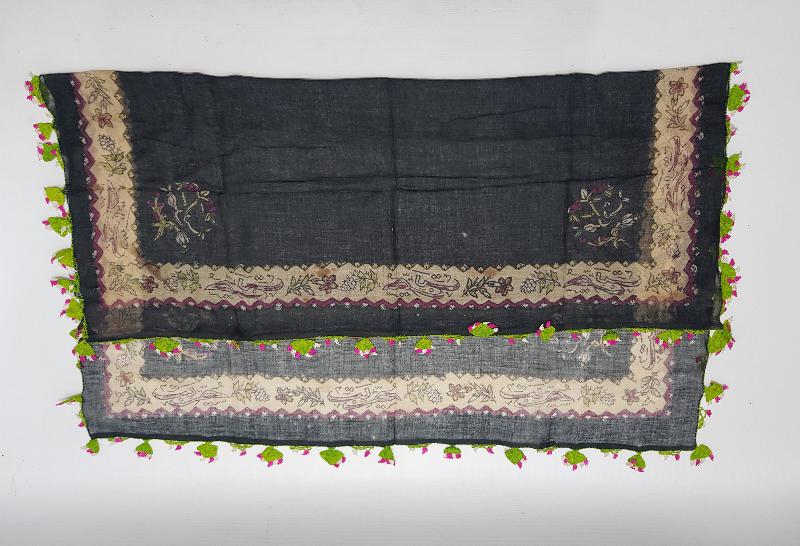 MEŞRUTİYET TEMALI OSMANLICA YAZILI İĞNE OYALI BEZ 