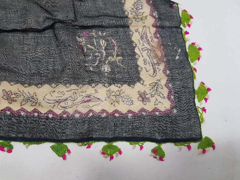 MEŞRUTİYET TEMALI OSMANLICA YAZILI İĞNE OYALI BEZ 