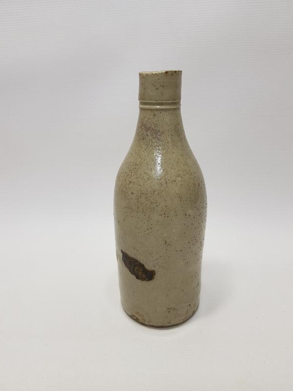 1900'LERDEN FRANSIZ YAPIMI İLAÇ ŞİŞESİ 