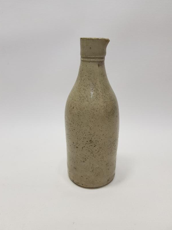 1900'LERDEN FRANSIZ YAPIMI İLAÇ ŞİŞESİ 