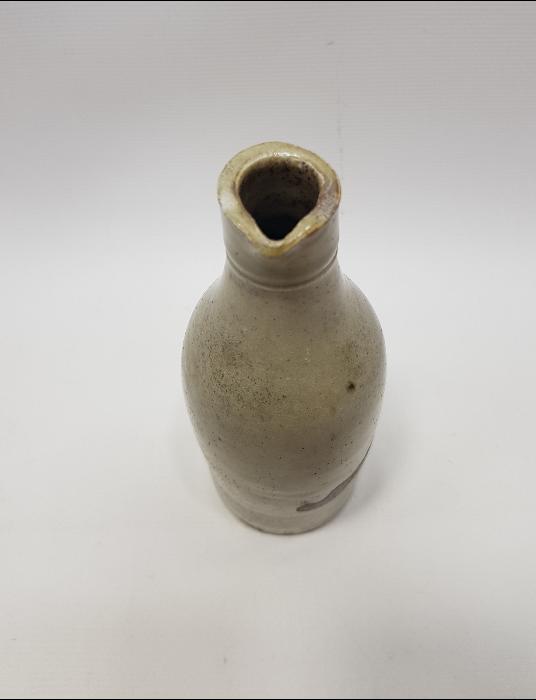 1900'LERDEN FRANSIZ YAPIMI İLAÇ ŞİŞESİ 