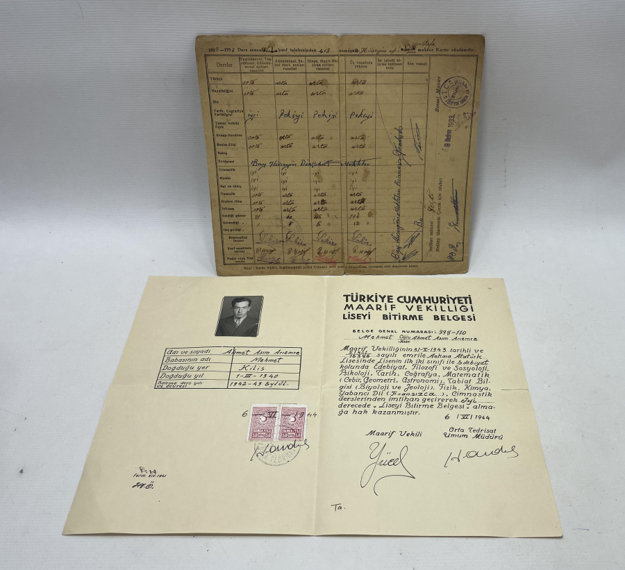 1933 VE 1942 YILLARINA AİT 2 ADET KARNE