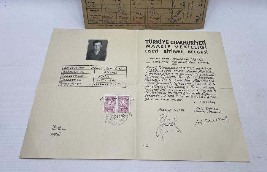 1933 VE 1942 YILLARINA AİT 2 ADET KARNE