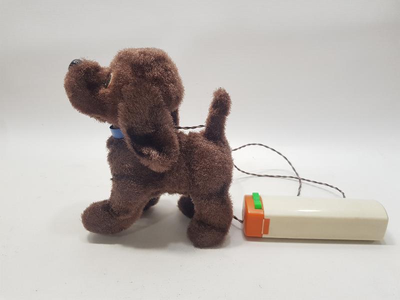 1970'LERDEN JAPON MALI UZAKTAN KUMANDALI OYUNCAK PELUŞ KÖPEK