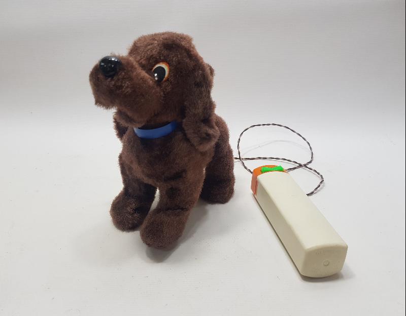 1970'LERDEN JAPON MALI UZAKTAN KUMANDALI OYUNCAK PELUŞ KÖPEK