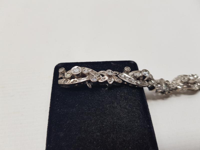 ELMAS VE PIRLANTA TAŞLARLA SÜSLÜ ANAYAR BİLEKLİK