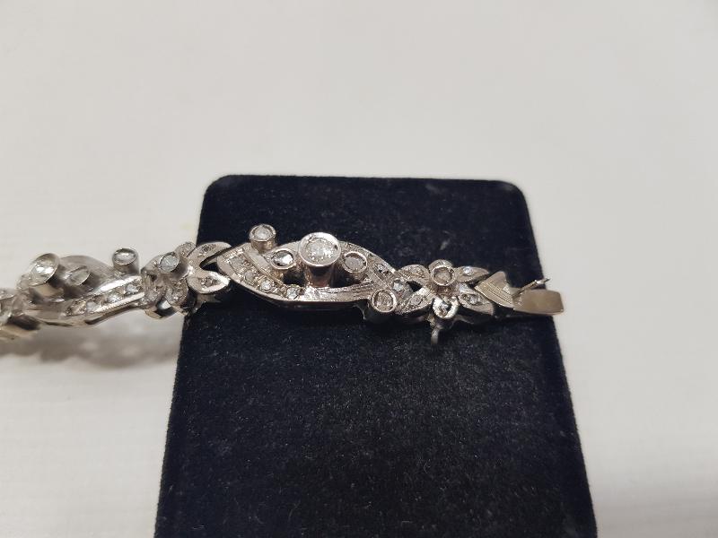 ELMAS VE PIRLANTA TAŞLARLA SÜSLÜ ANAYAR BİLEKLİK