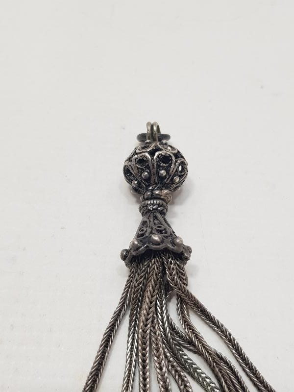 GÜMÜŞ TESPİH SALLAMASI