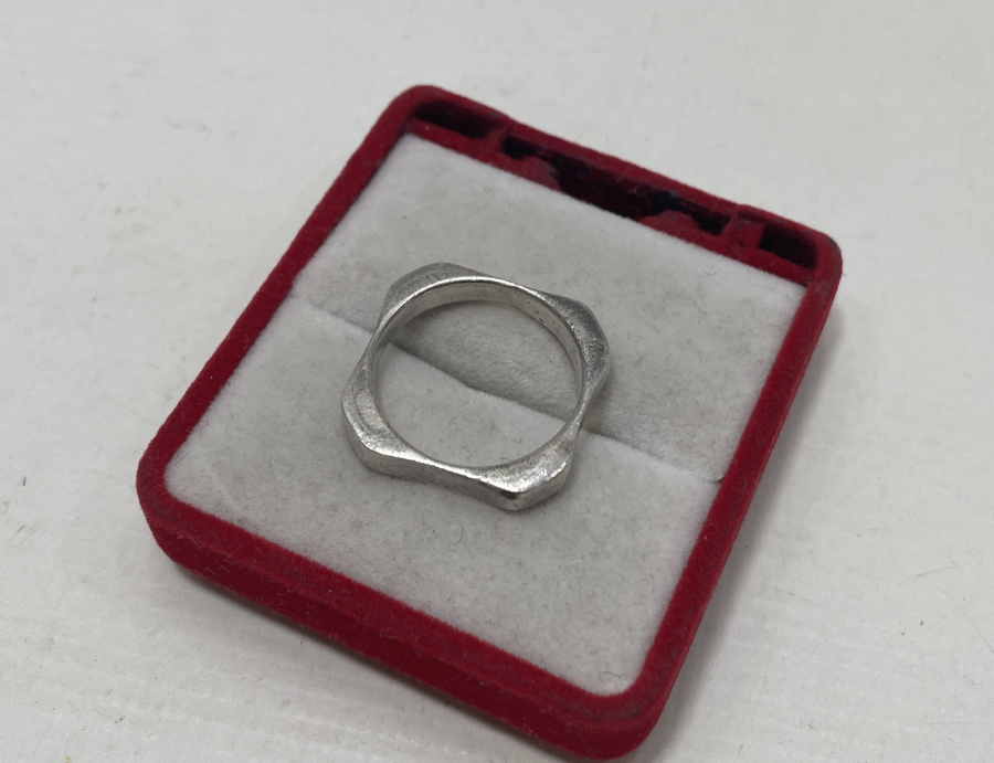 KARA FORMLU GÜMÜŞ YÜZÜK