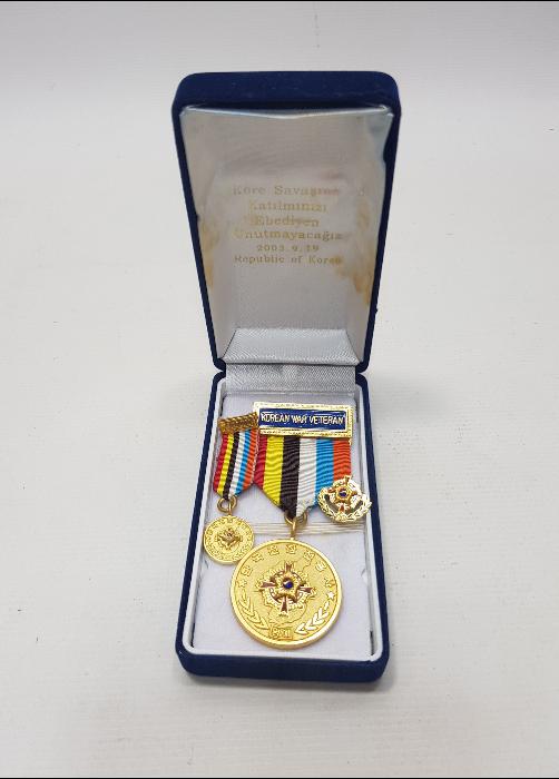 KORE SAVAŞI VETERAN MADALYA VE ROZET LOTU 