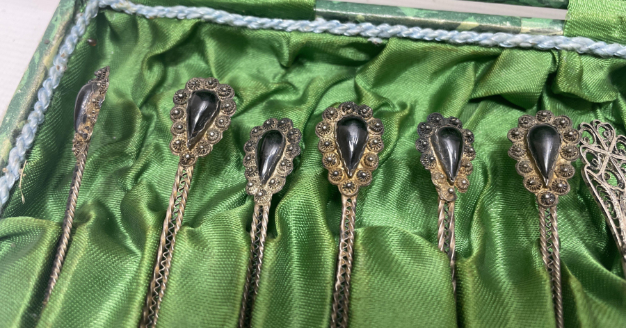 ORJİNAL KUTUSUNDA OSMANLI DÖNEMİ GÜMÜŞ ÇAY SETİ