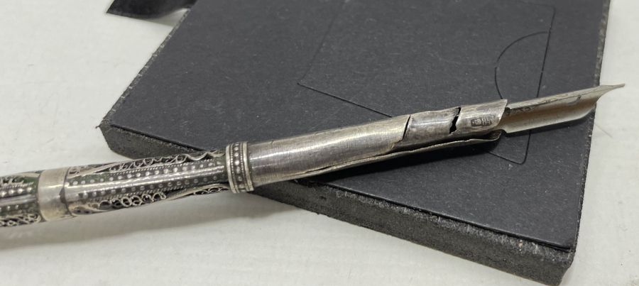 OSMANLI DÖNEMİ ERMENİ USTA DAMGALI TELKARİ İŞÇİLİKLİ GÜMÜŞ DİVİT