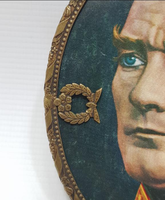 PİRİNÇ ÇERÇEVESİ İÇİNDE MAREŞAL MUSTAFA KEMAL ATATÜRK RESMİ