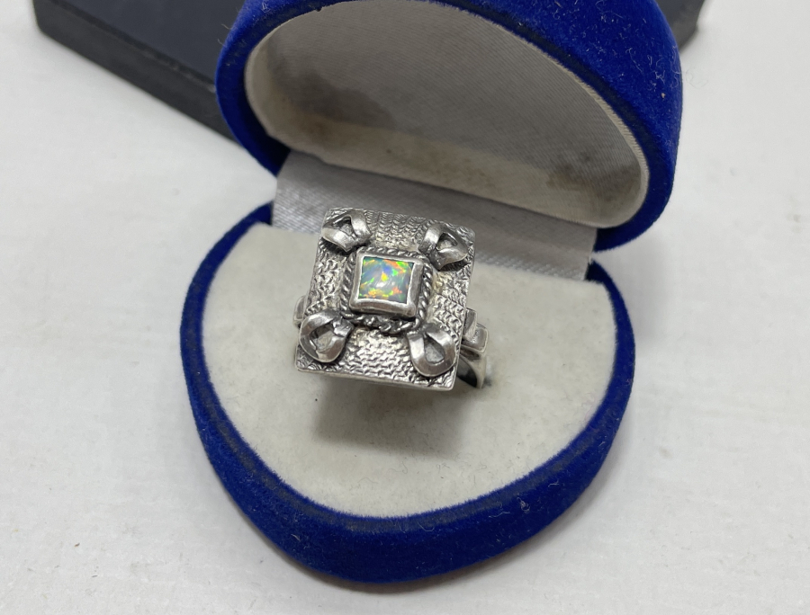 SEDEF TAŞLI GÜMÜŞ YÜZÜK