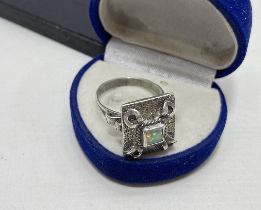 SEDEF TAŞLI GÜMÜŞ YÜZÜK