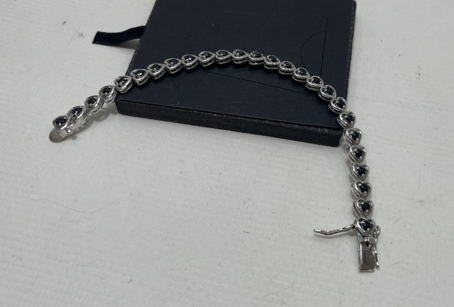 YAKUT TAŞLI GÜMÜŞ BİLEKLİK