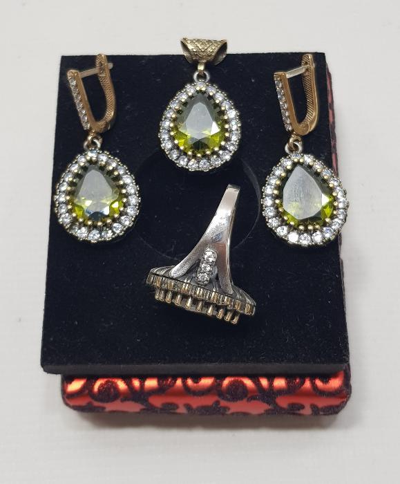 YEŞİM TAŞLI GÜMÜŞ TAKI SETİ