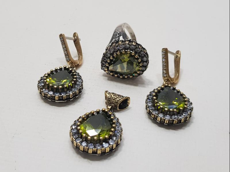 YEŞİM TAŞLI GÜMÜŞ TAKI SETİ