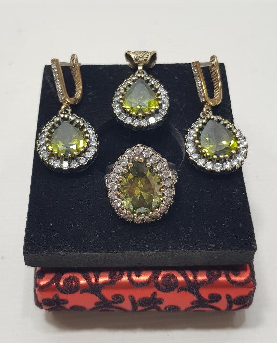 YEŞİM TAŞLI GÜMÜŞ TAKI SETİ