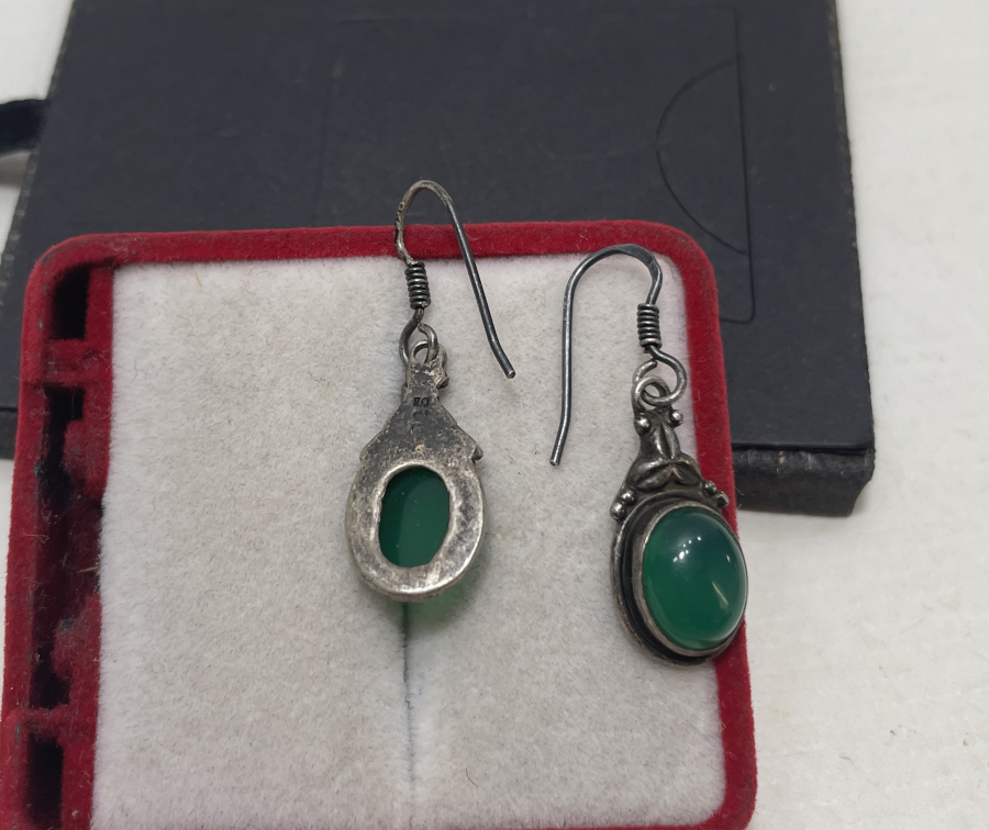 YEŞİM TAŞLI GÜMÜŞ KÜPE