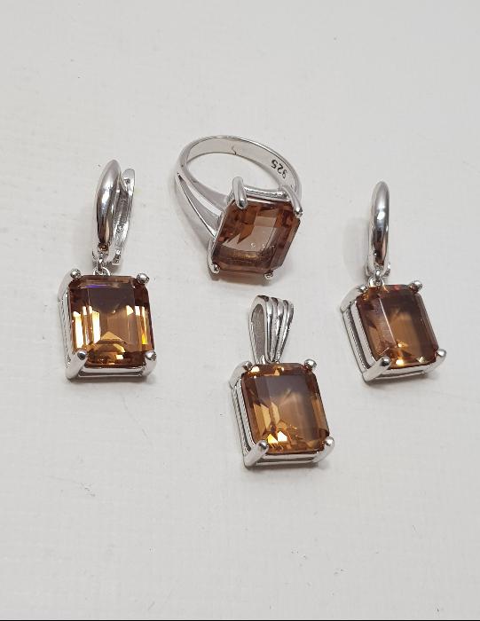 ZULTANİT TAŞLI GÜMÜŞ TAKI SETİ 