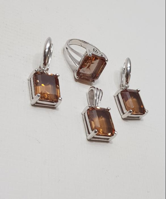 ZULTANİT TAŞLI GÜMÜŞ TAKI SETİ 