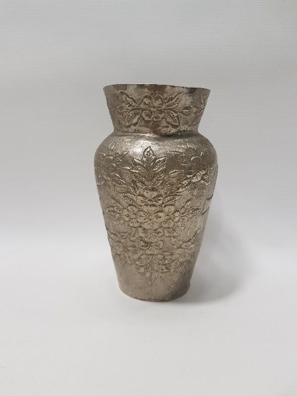 ANTİK GÜMÜŞ KAPLAMA HAÇLI VAZO