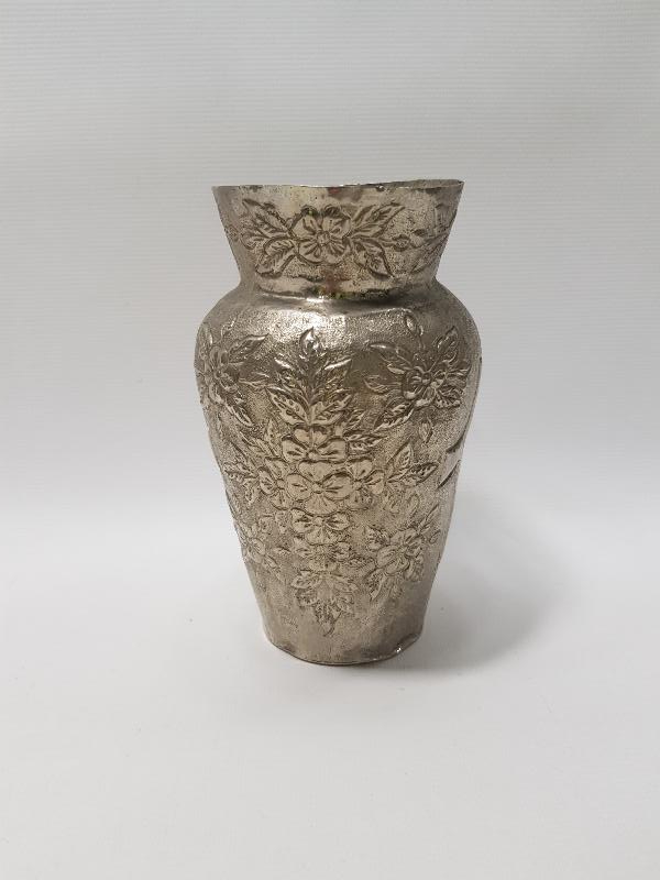 ANTİK GÜMÜŞ KAPLAMA HAÇLI VAZO