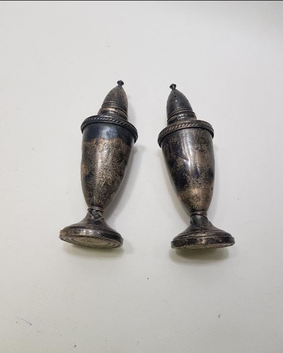 BİR ÇİFT ANTİKA GÜMÜŞ BAHARATLIK 
