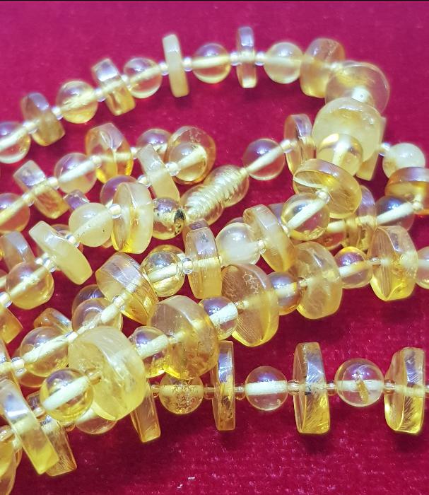 DAMLA KEHRİBAR GERDANLIK VE BİLEKLİK