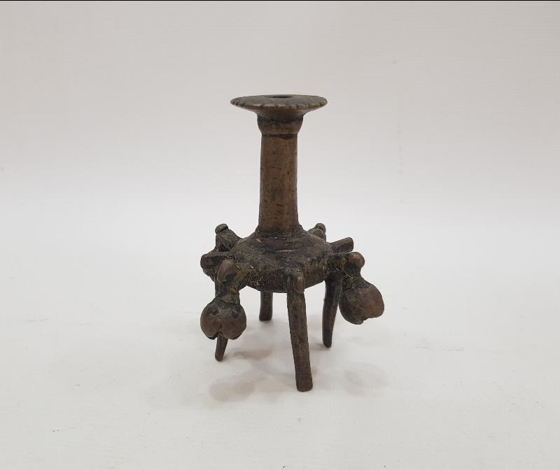 FARKLI FROMDA ANTİKA ŞAMDAN