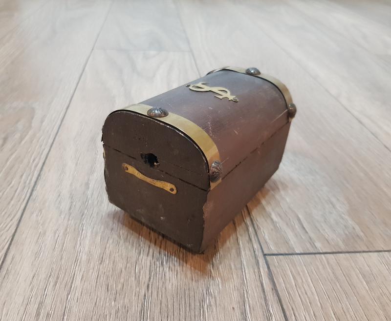 İŞ BANKASI SANDIK FORMLU NADİR AHŞAP KUMBARA