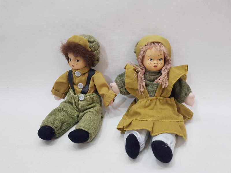 İKİ ADET ANTİKA PORSELEN BEBEK