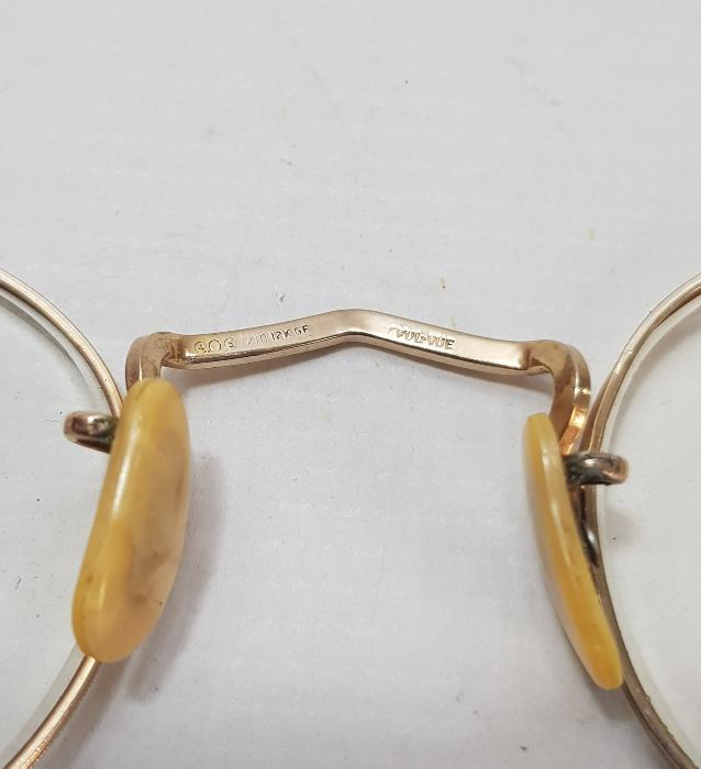 KUTUSUNDA ANTİKA ALTIN KAPLAMA GÖZLÜK