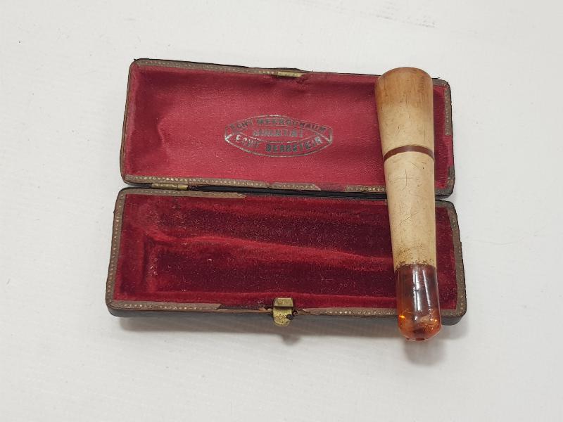 KUTUSUNDA ANTİKA DAMLA KEHRİBAR AĞIZLIK