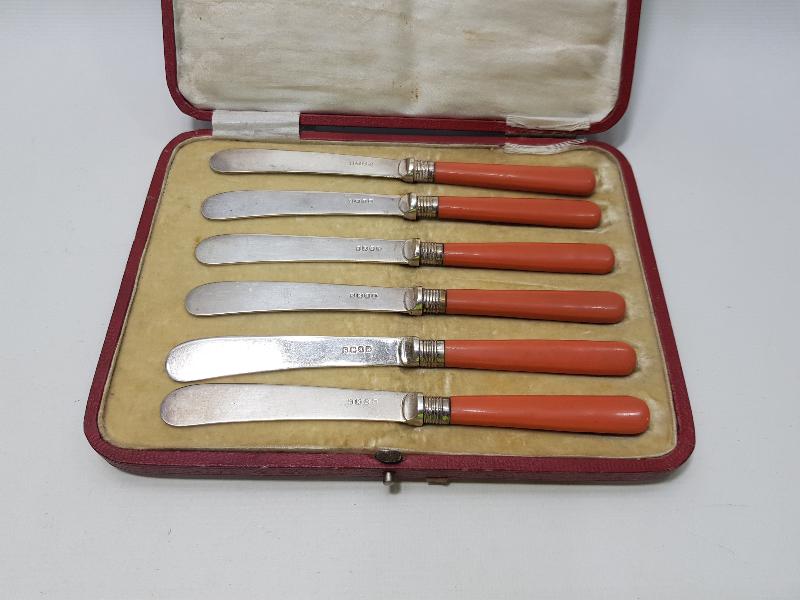 KUTUSUNDA ANTİKA GÜMÜŞ MEYVE BIÇAĞI TAKIMI